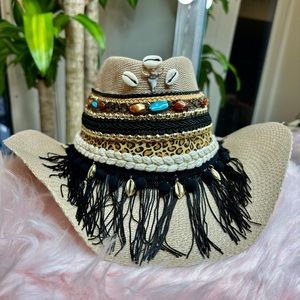 Stylish custom handmade cowgirl hat’s ❤️👒